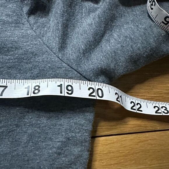 Gymshark cropped hoodie medium gray - Picture 3 of 7